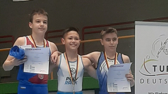 Die Medaillengewinner der AK 13/14: Matvey Fokin, Raphael Wolfinger, Andrei Mihai (v.l.). | Foto: DTB