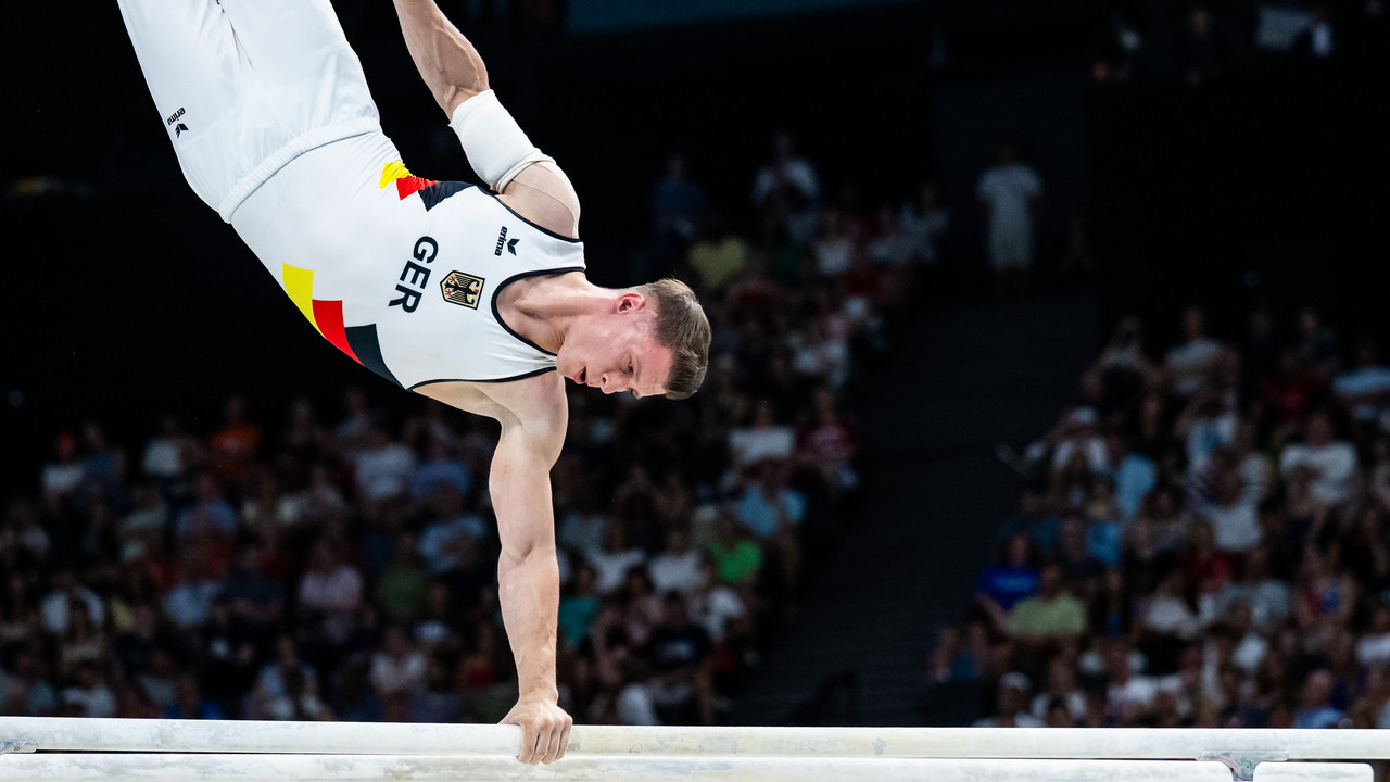 Lukas Dauser im Barrenfinale von Paris | Foto: DTB/Tom Weller